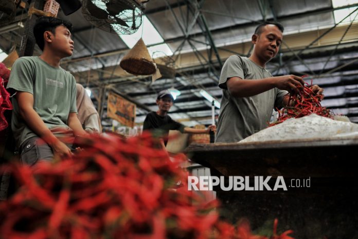 BPS: Inflasi September 2025 Naik 0,21 Persen, Dipicu Cabai dan